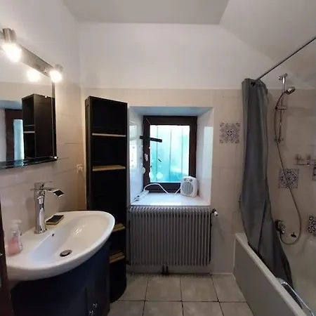 Maison En Pierres *