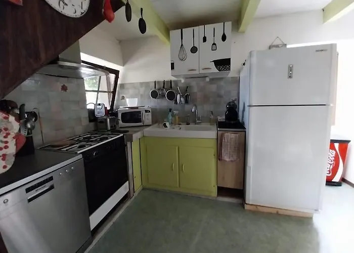 Maison En Pierres 펜션