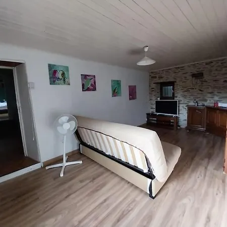 Hébergement de vacances Maison En Pierres