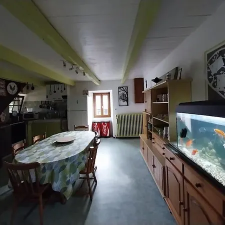 Maison En Pierres בית נופש *